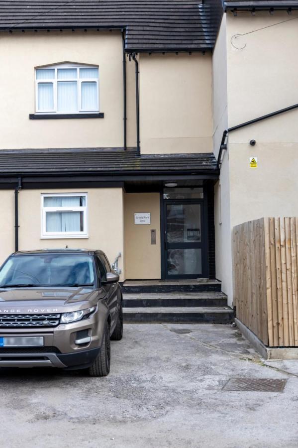 2B Spv Double En-Suite Room Wakefield Buitenkant foto