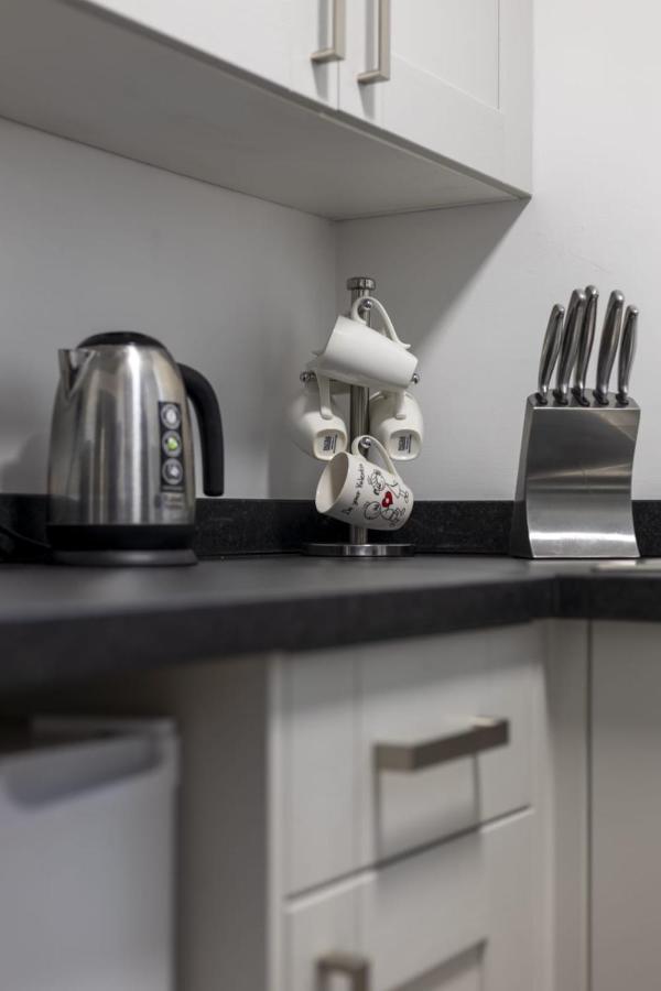 2B Spv Double En-Suite Room Wakefield Buitenkant foto